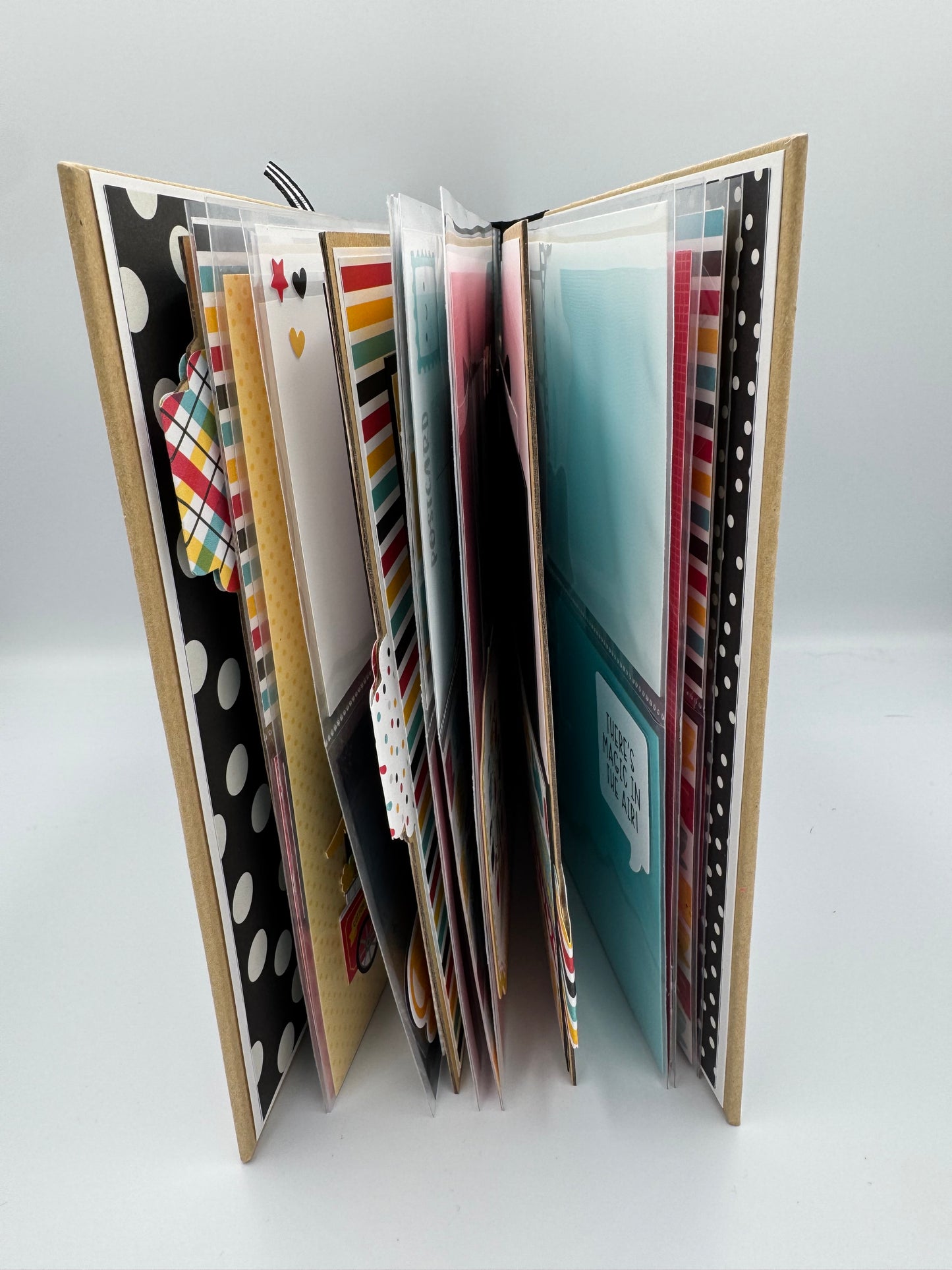 Disney Magical Vacation-6X8 Scrapbook Photo Album (Pre-made)