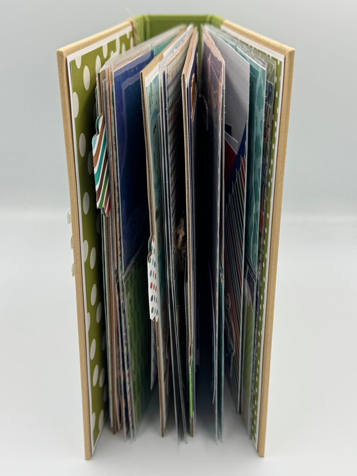 Adventure-6X8 Scrapbooking Photo Album (Pre-made)